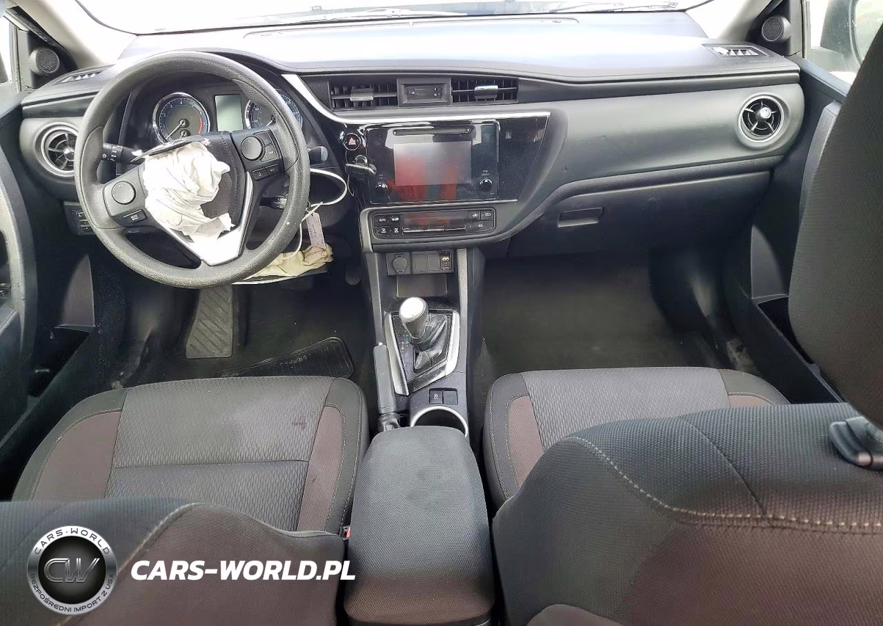 2018 Toyota Corolla Le VIN:2T1BURHE0JC117960 - 8