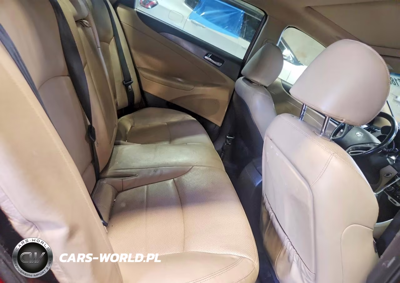 2015 Hyundai Sonata Hybrid Limited VIN:KMHEC4A48FA135666 - 10