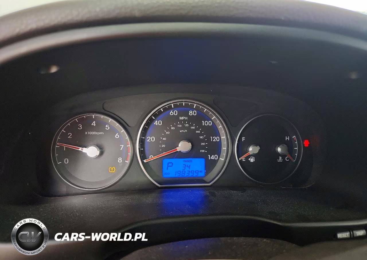 2012 Hyundai Santa Fe Se VIN:5XYZHDAGXCG105680 - 9