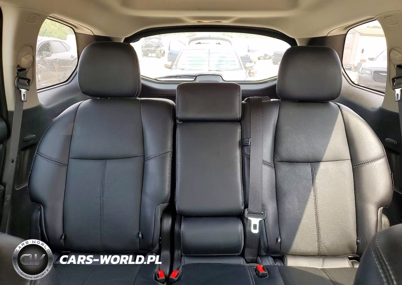 2018 Nissan Pathfinder S VIN:5N1DR2MM1JC671964 - 10