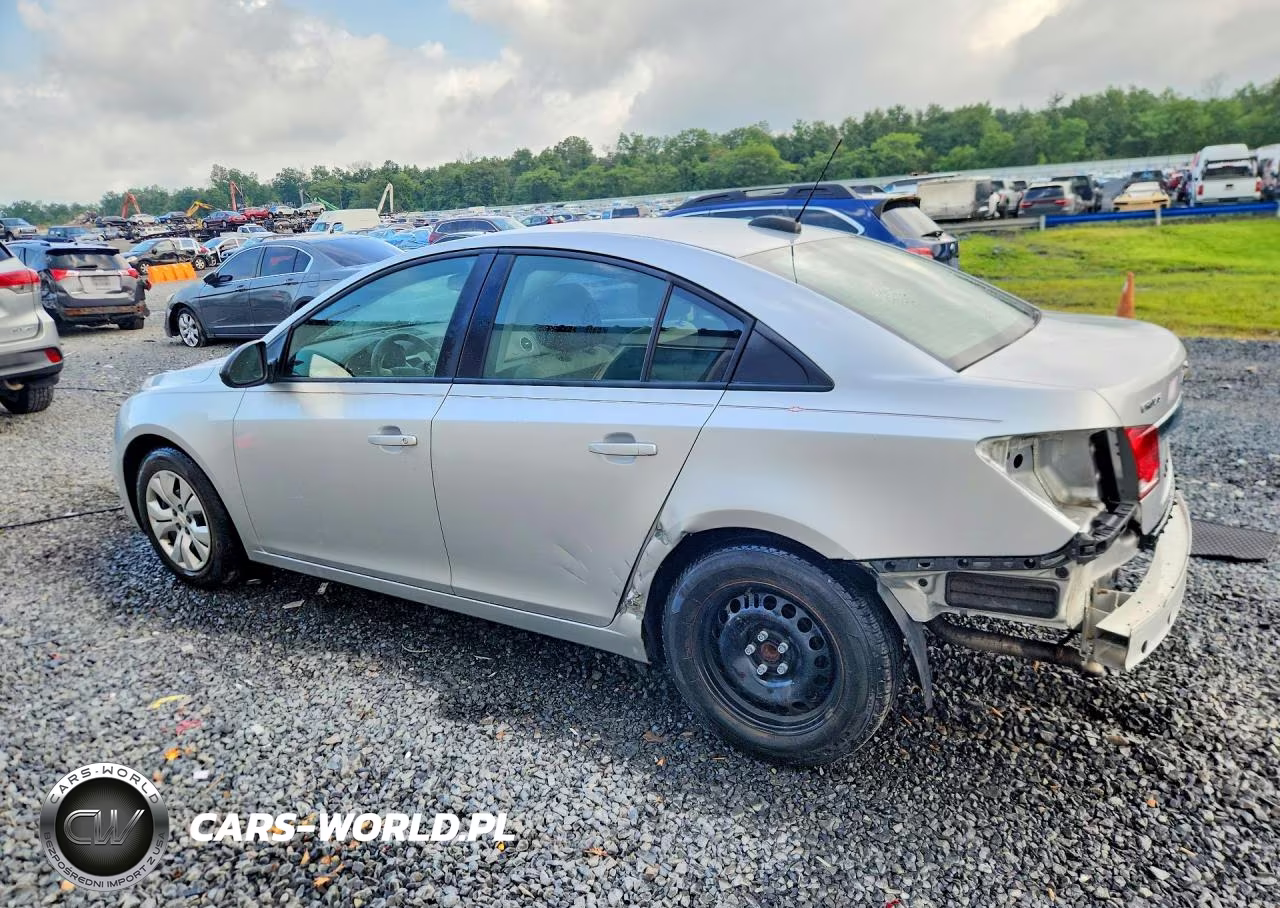 2015 Chevrolet Cruze Ls VIN:1G1PA5SG1F7177233 - 2