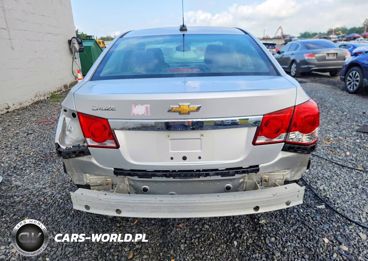 2015 Chevrolet Cruze Ls VIN:1G1PA5SG1F7177233 - 6