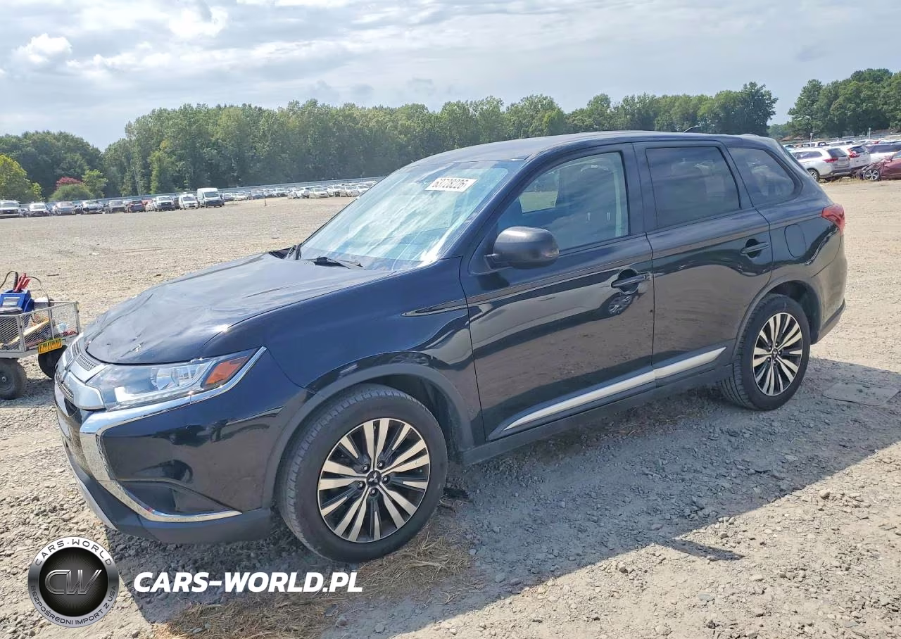 2020 Mitsubishi Outlander Es – zdjęcie 1 z 13