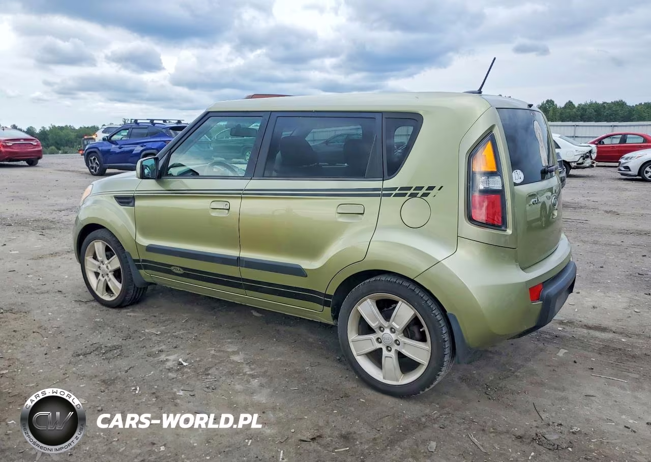 2010 Kia Soul + VIN:KNDJT2A28A7065761 - 2