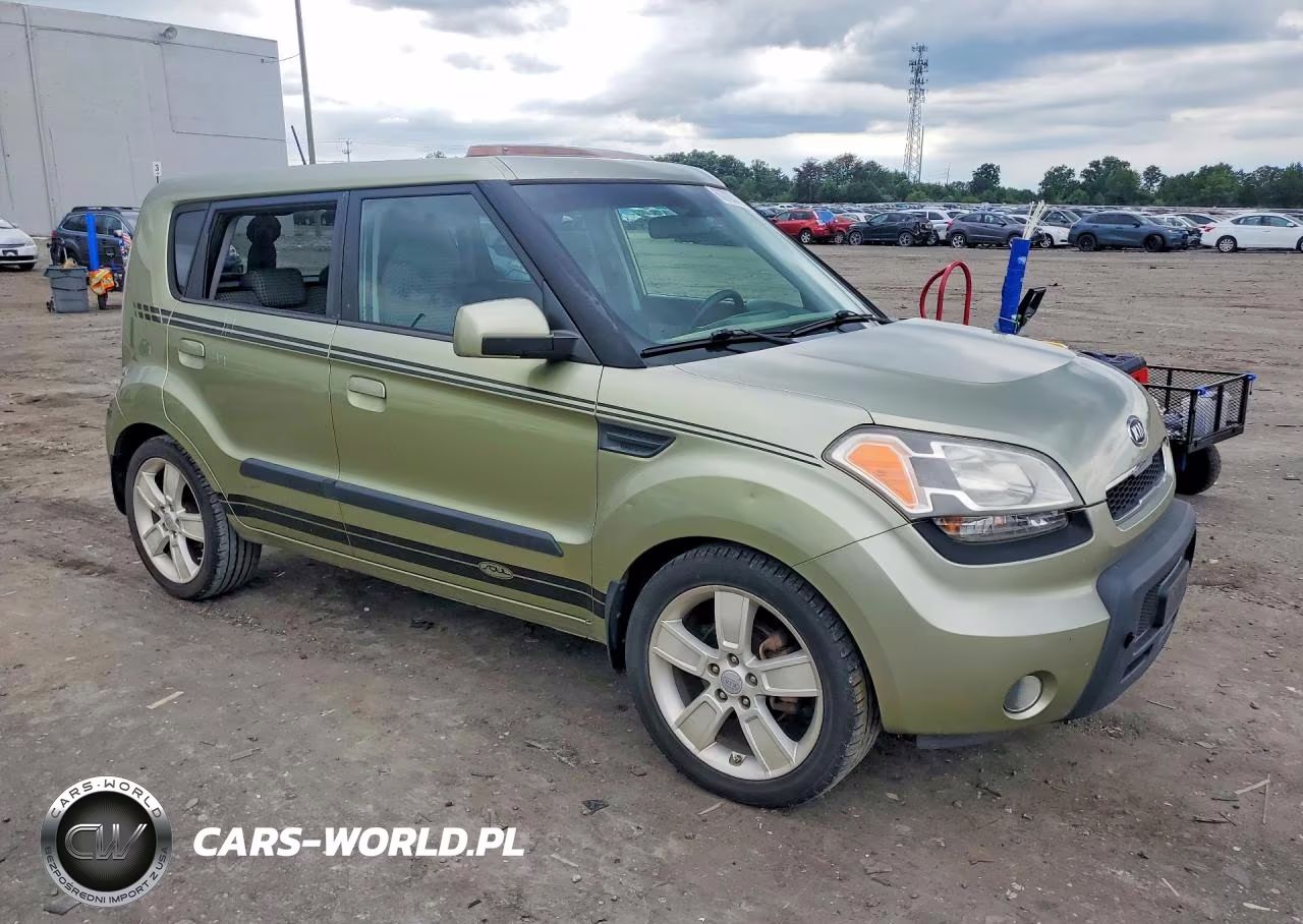 2010 Kia Soul + VIN:KNDJT2A28A7065761 - 4