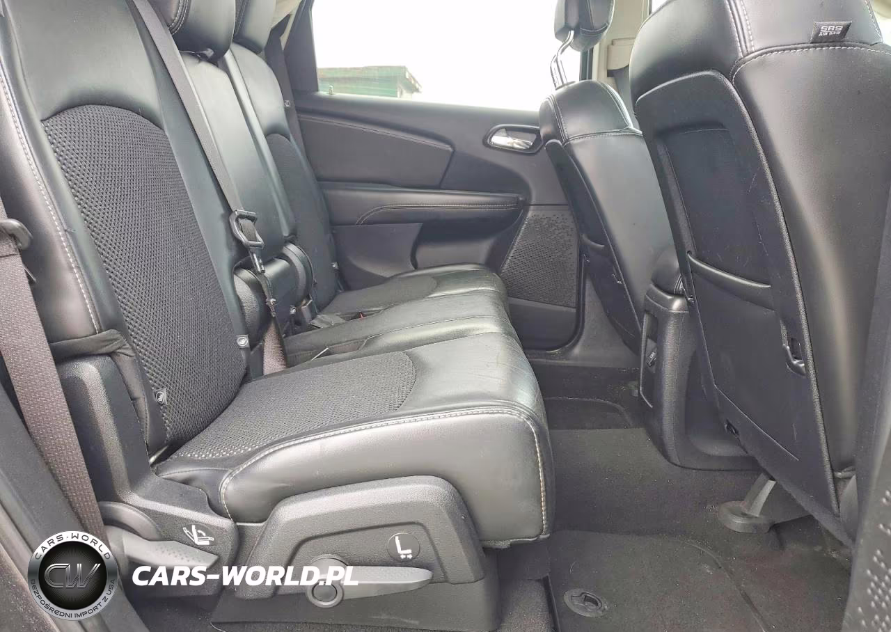 2018 Dodge Journey Crossroad VIN:3C4PDCGG4JT369505 - 11