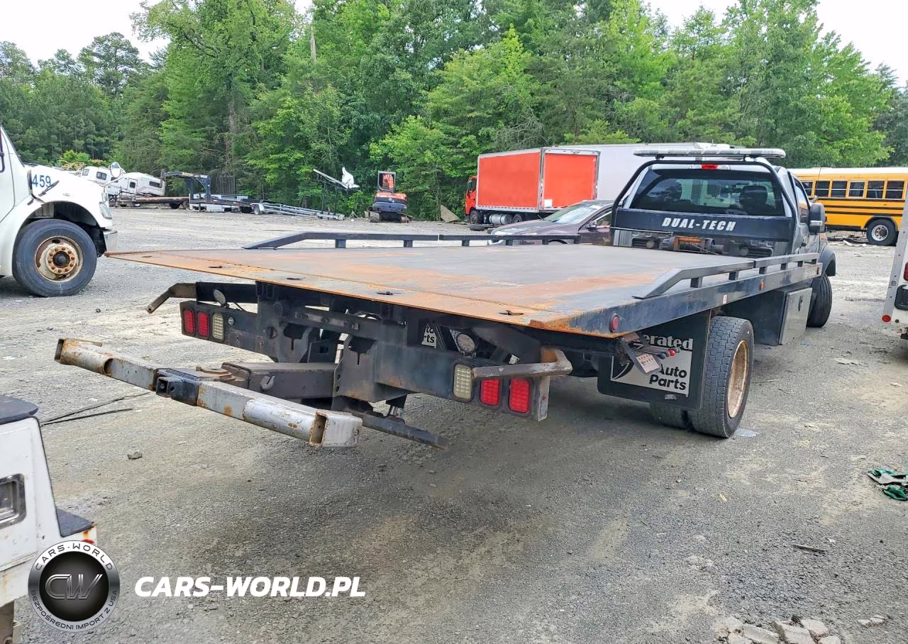 2022 Ford F550 Super Duty VIN:1FDUF5GN4NDA13103 - 3