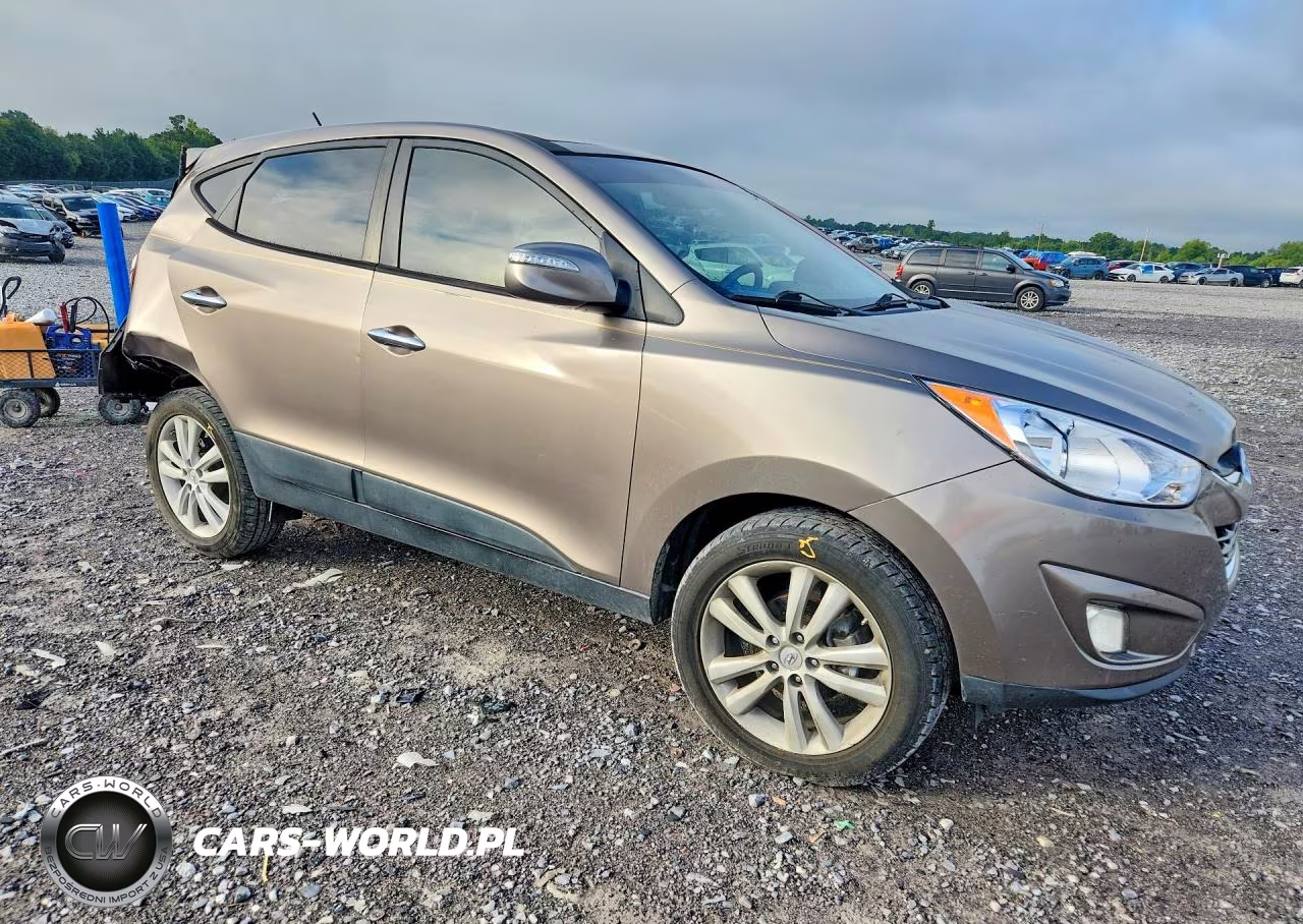 2011 Hyundai Tucson Limited VIN:KM8JU3AC4BU153765 - 4