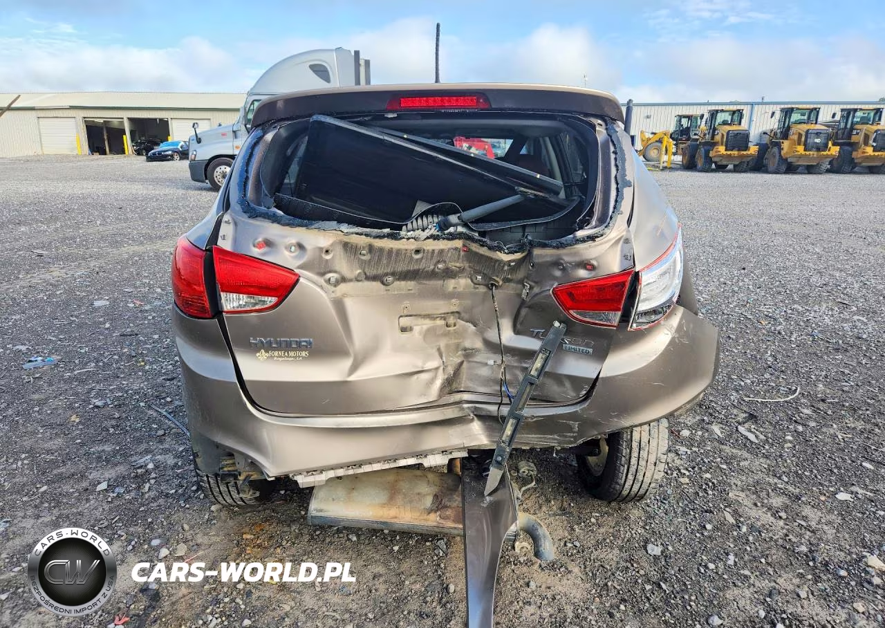2011 Hyundai Tucson Limited VIN:KM8JU3AC4BU153765 - 6
