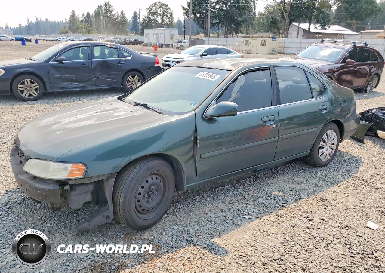 2000 Nissan Altima Xe