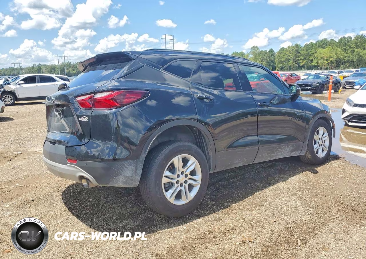 2022 Chevrolet Blazer VIN:3GNKBCR45NS149389 - 3
