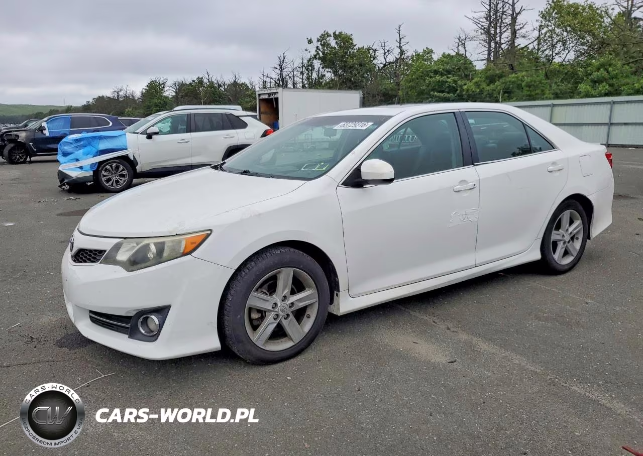 2012 Toyota Camry Se – zdjęcie 1 z 12