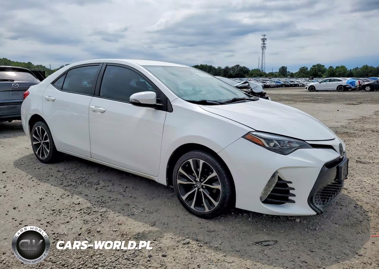 2017 Toyota Corolla Se VIN:2T1BURHE8HC832107 - 4