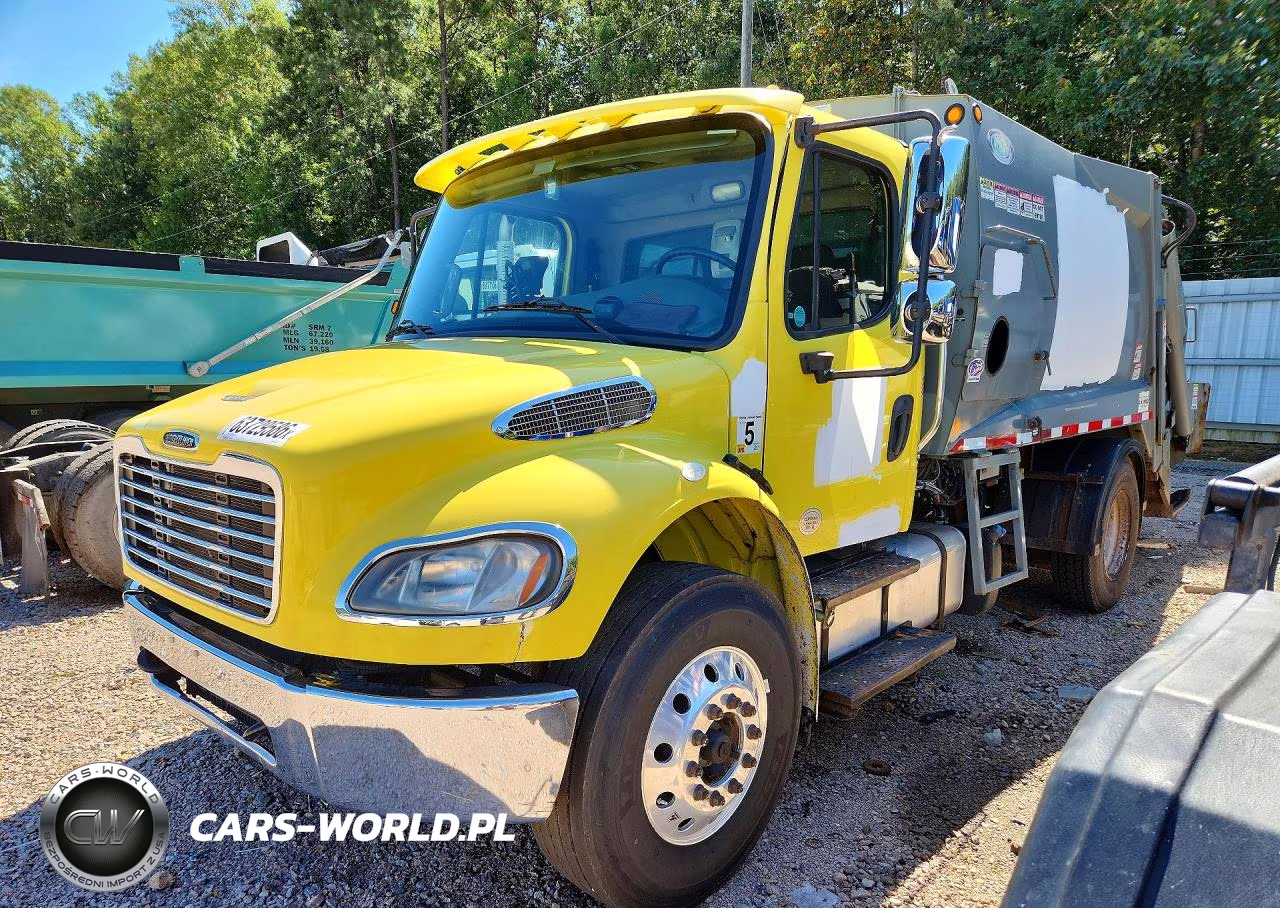 2015 Freightliner Business Class M2 Refuse Truck