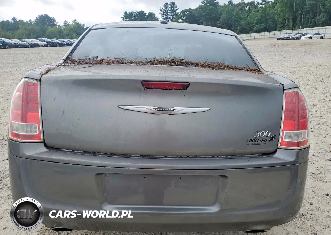 2012 Chrysler 300 S VIN:2C3CCABG1CH289575 - 6
