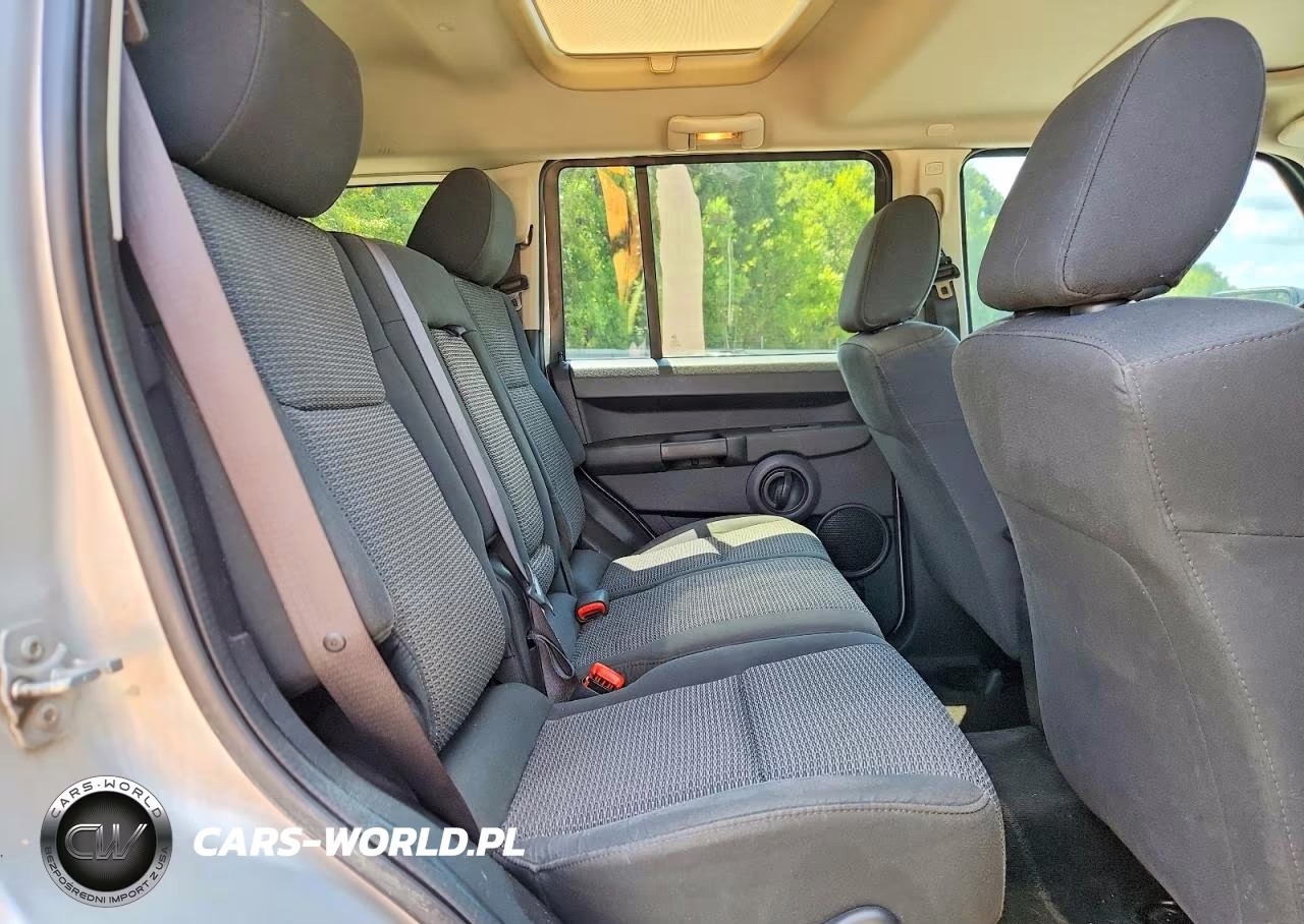 2008 Jeep Commander Sport VIN:1J8HG48KX8C149658 - 11