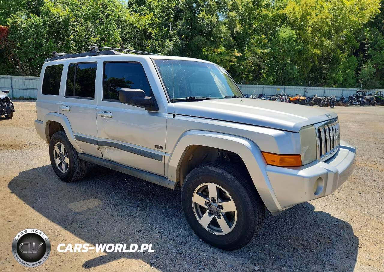 2008 Jeep Commander Sport VIN:1J8HG48KX8C149658 - 4
