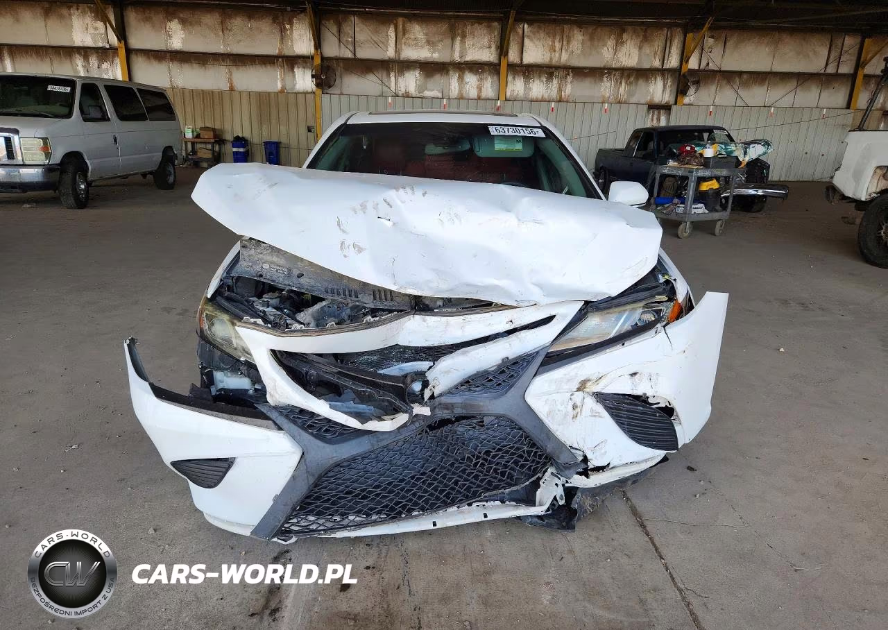 2018 Toyota Camry Se VIN:4T1B11HK9JU612883 - 5