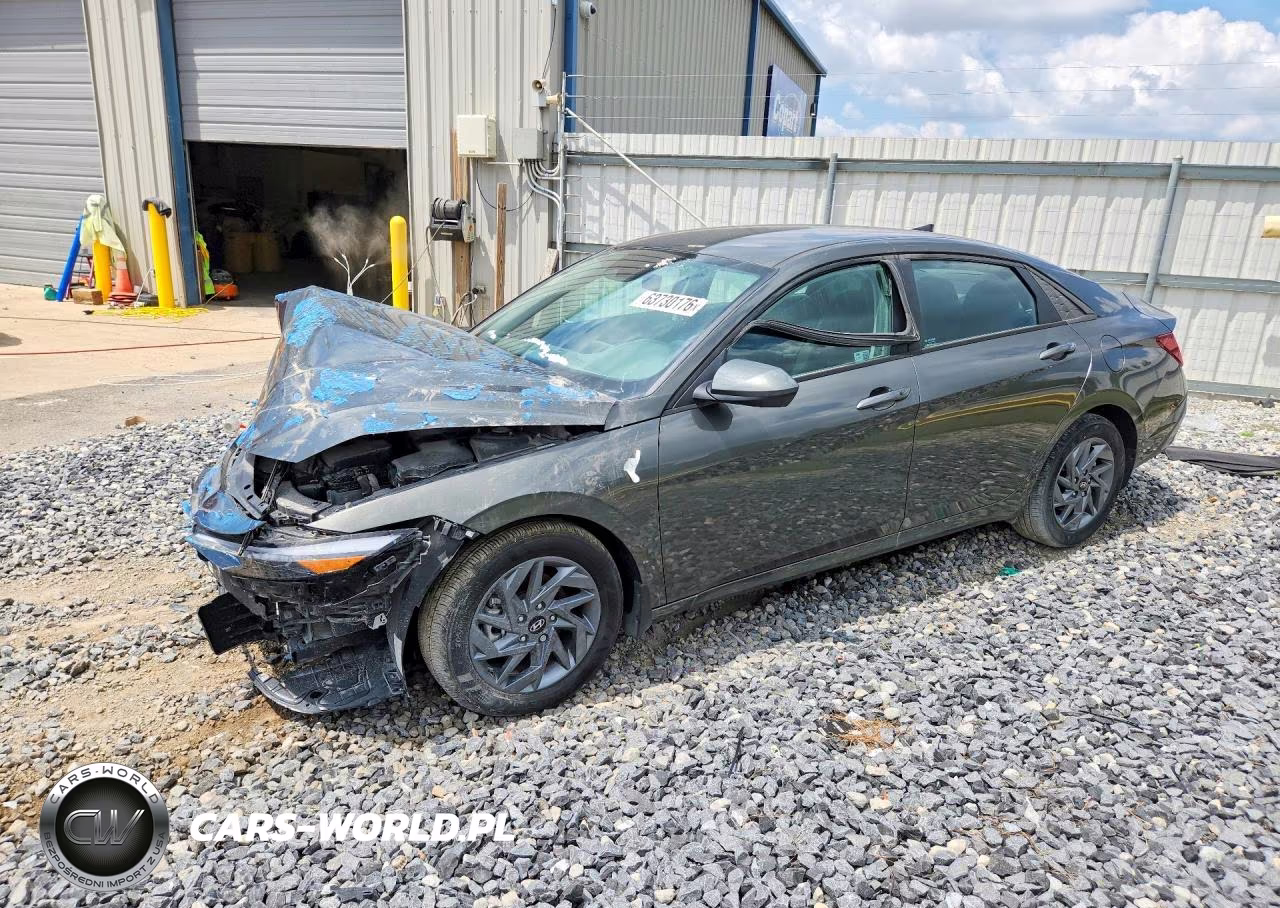 2024 Hyundai Elantra Sel