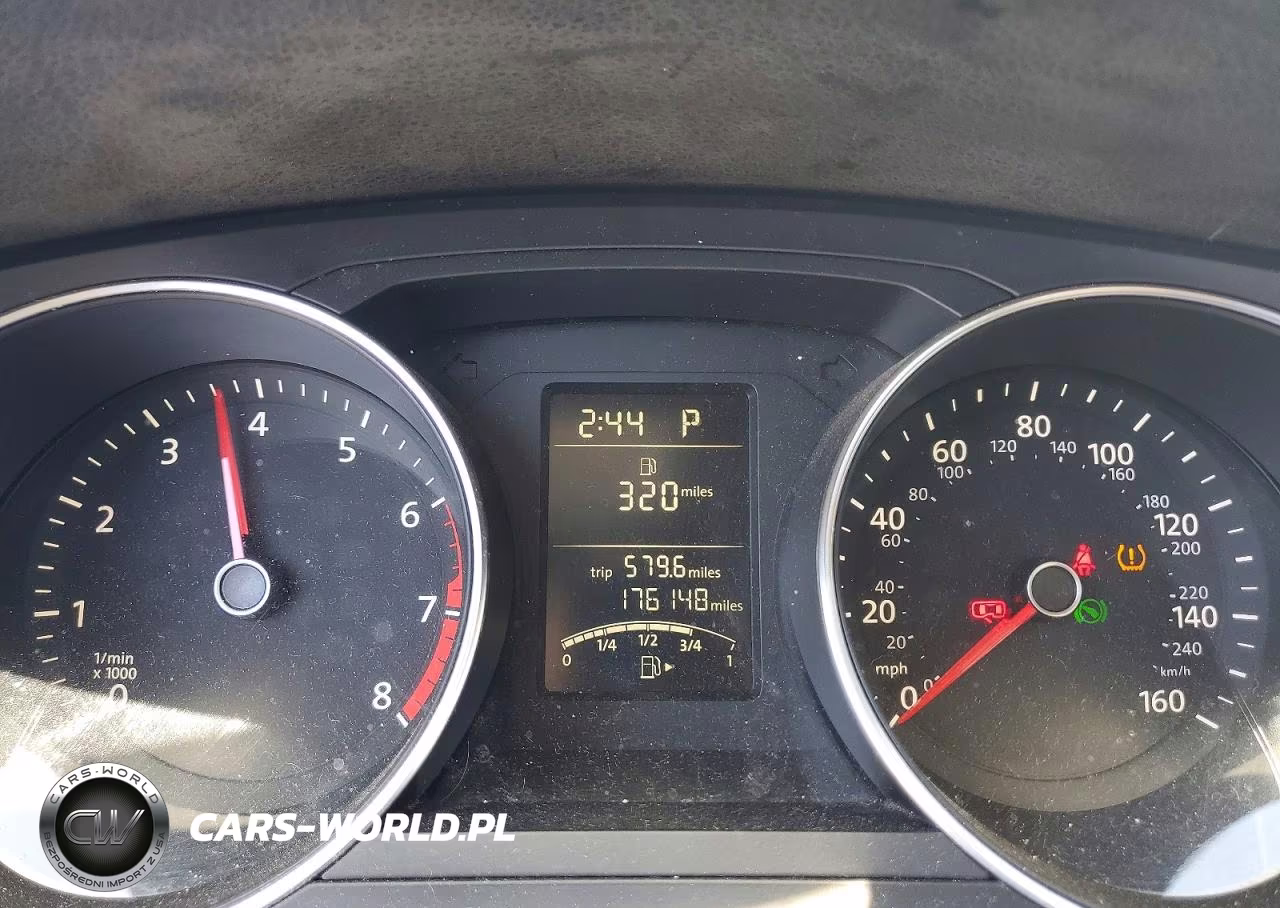 2018 Volkswagen Jetta S VIN:3VW2B7AJ8JM237950 - 9