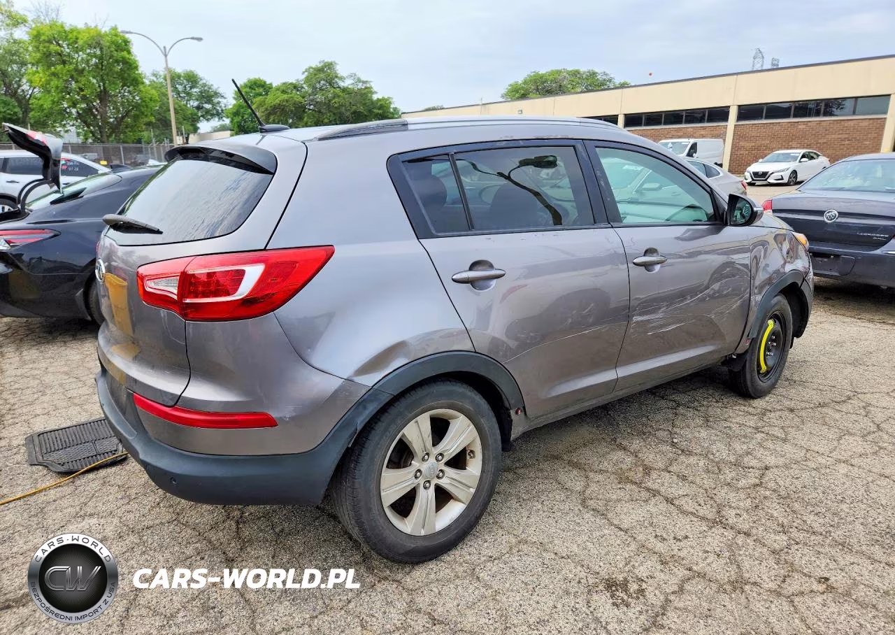 2011 Kia Sportage Lx VIN:KNDPB3A2XB7054619 - 3