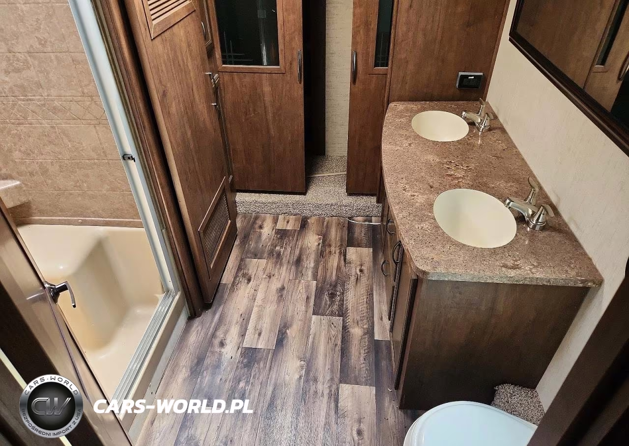 2018 Forest River Sandpiper Camper VIN:4X4FSAP29JJ037314 - 8