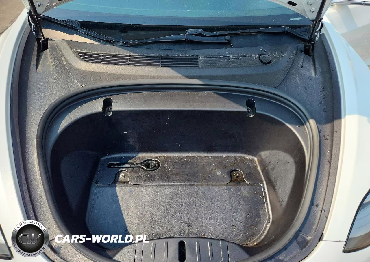 2020 Tesla Model 3 VIN:5YJ3E1EB9LF651633 - 11