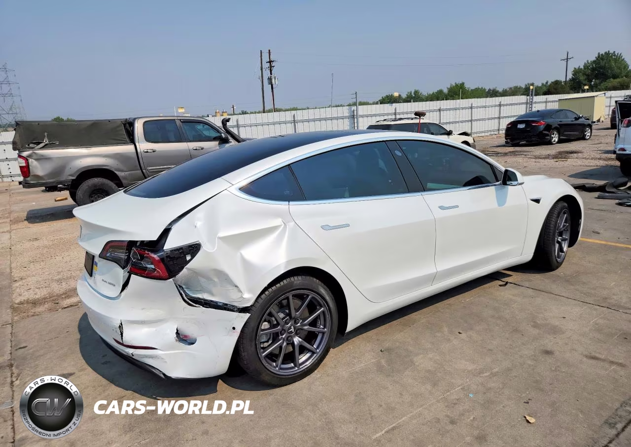 2020 Tesla Model 3 VIN:5YJ3E1EB9LF651633 - 3