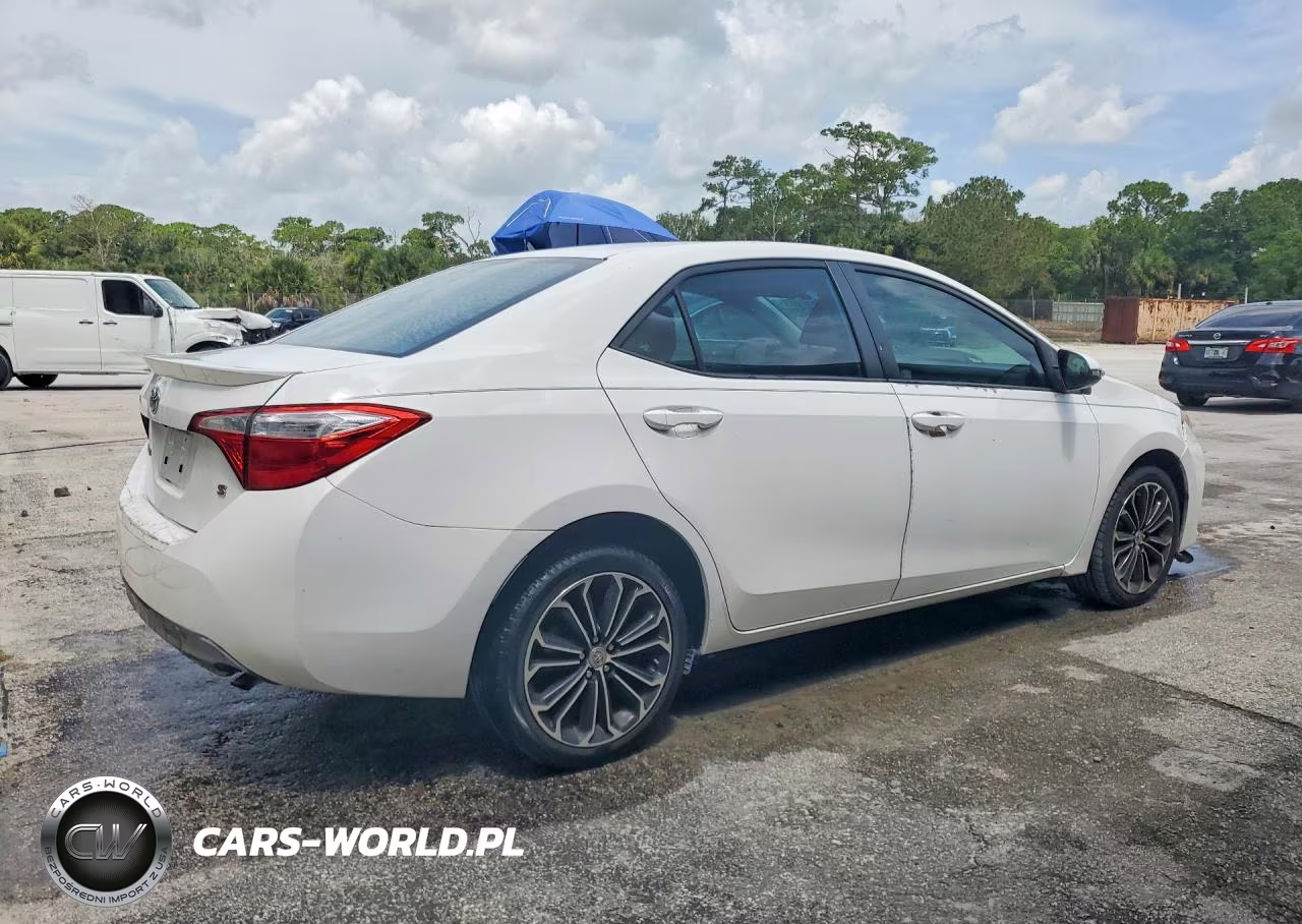 2016 Toyota Corolla S Plus VIN:5YFBURHE5GP449952 - 3