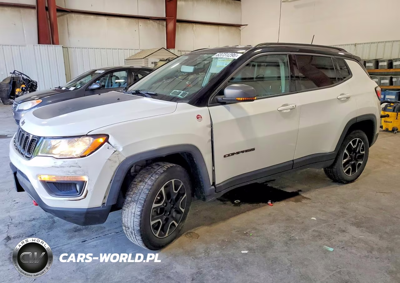2021 Jeep Compass Trailhawk – zdjęcie 1 z 13