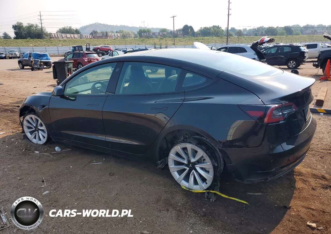 2022 Tesla Model 3 VIN:5YJ3E1EB8NF129403 - 2