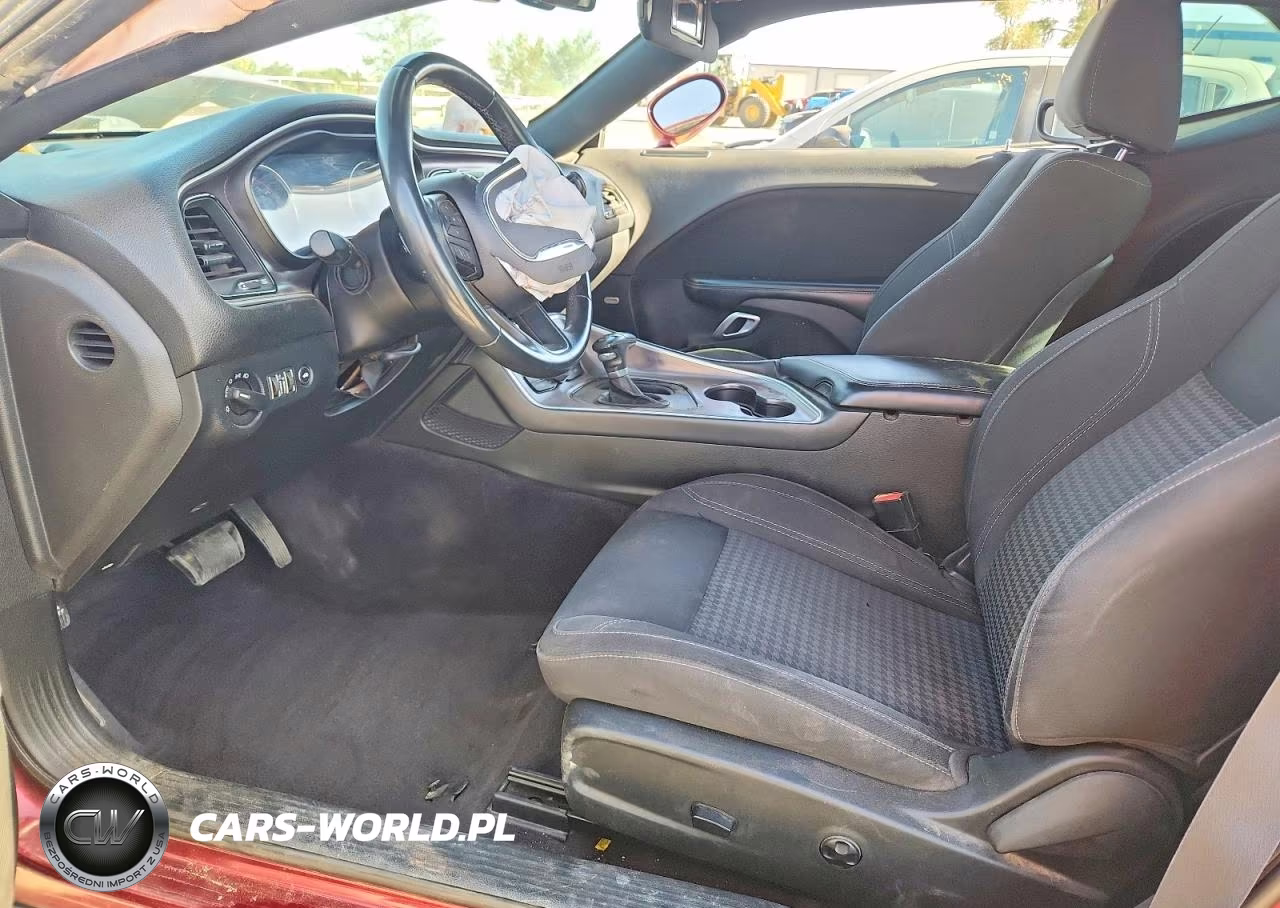 2017 Dodge Challenger Sxt VIN:2C3CDZAG0HH665381 - 7