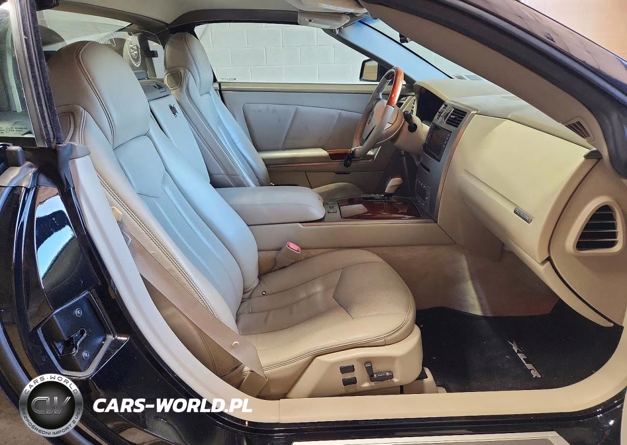2005 Cadillac Xlr VIN:1G6YV34A555601569 - 10