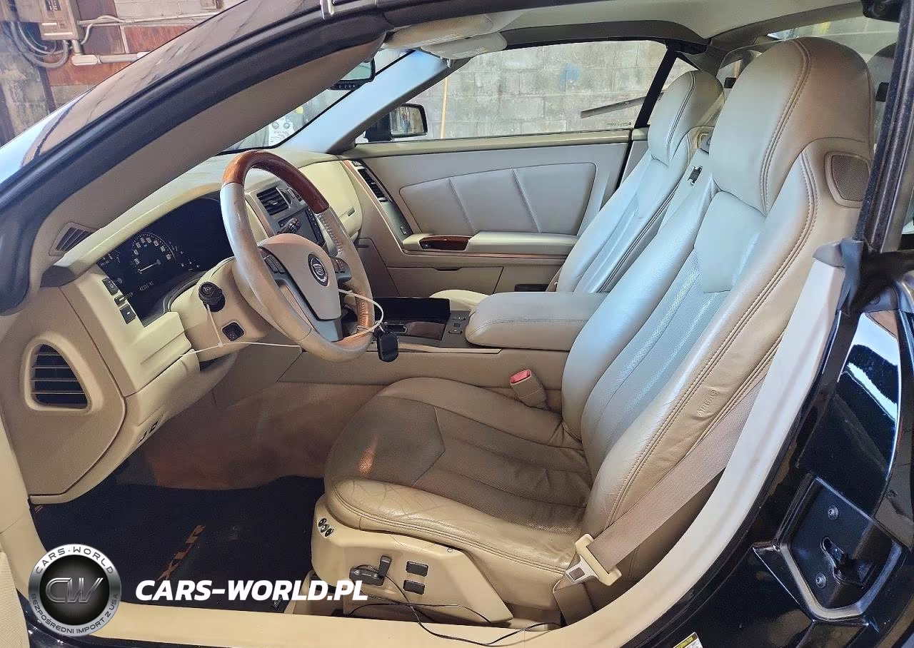 2005 Cadillac Xlr VIN:1G6YV34A555601569 - 7
