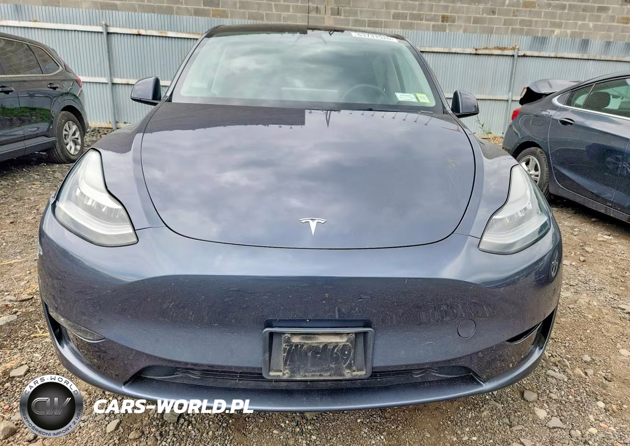 2023 Tesla Model Y VIN:7SAYGDEE8PA036377 - 5