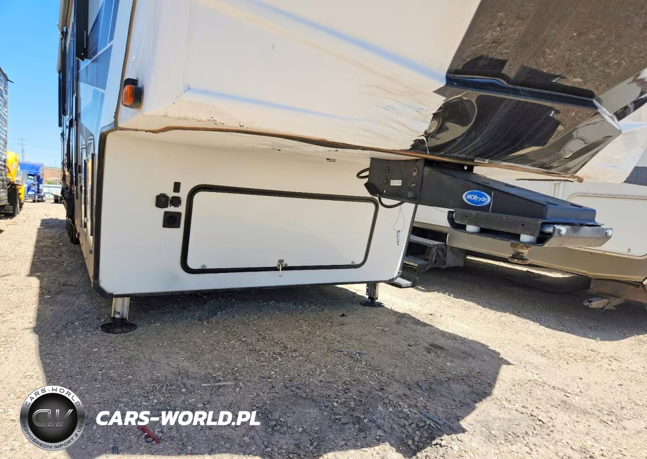 2019 Grand Design Momentum Camper VIN:573FM4538K1113290 - 9