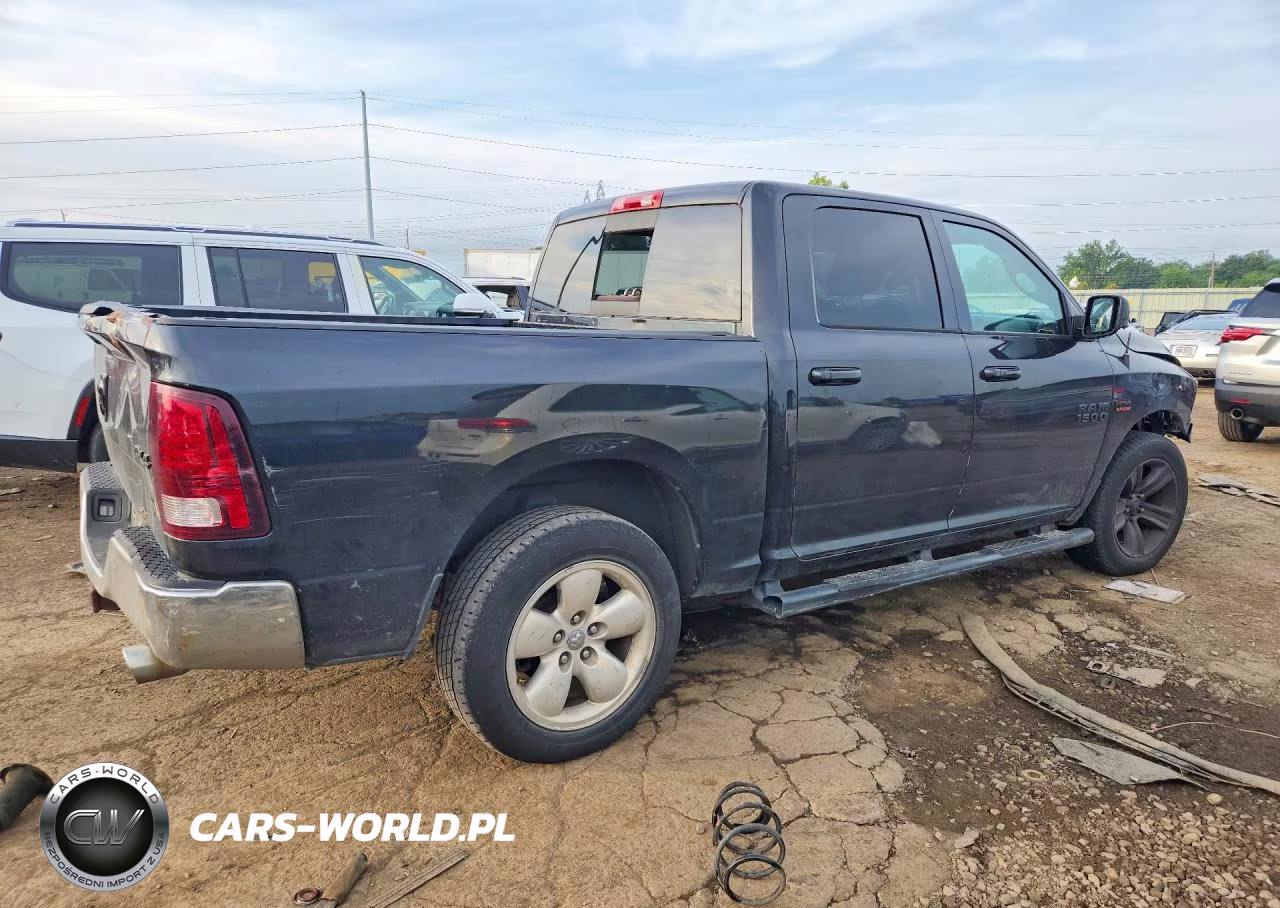 2016 Ram 1500 Sport VIN:1C6RR7MT9GS166176 - 3