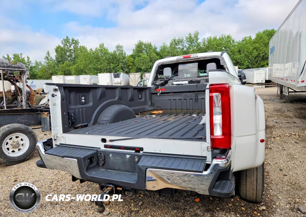 2023 Ford F350 Super Duty VIN:1FT8W3DTXPED75608 - 4