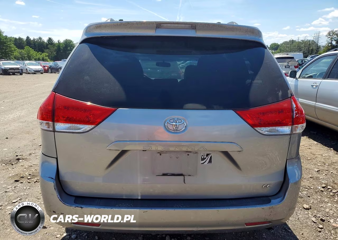 2011 Toyota Sienna Le VIN:5TDKK3DC7BS002790 - 6