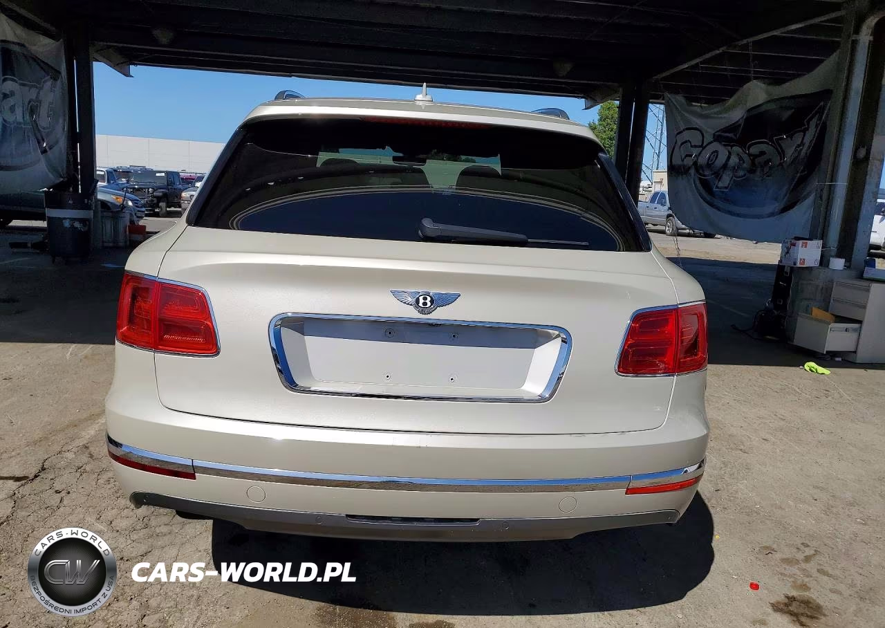 2018 Bentley Bentayga VIN:SJAAC4ZV4JC018083 - 6