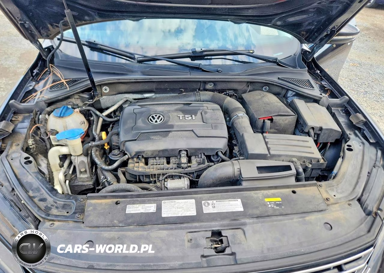 2017 Volkswagen Passat R-Line VIN:1VWDT7A38HC031725 - 11