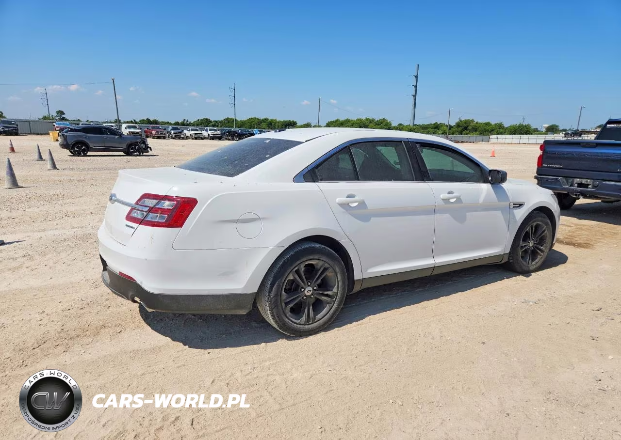 2018 Ford Taurus Se VIN:1FAHP2D87JG133296 - 3