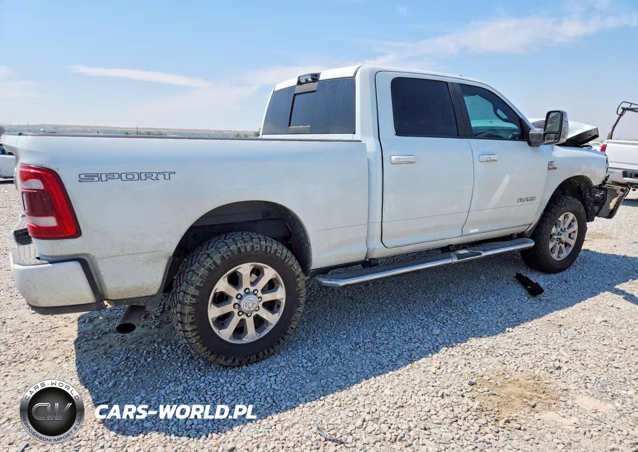 2024 Ram 2500 Laramie VIN:3C6UR5FL2RG145577 - 3