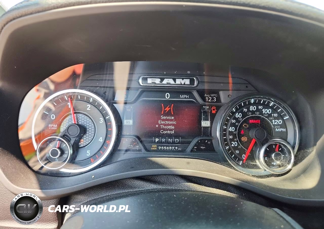2024 Ram 2500 Laramie VIN:3C6UR5FL2RG145577 - 9