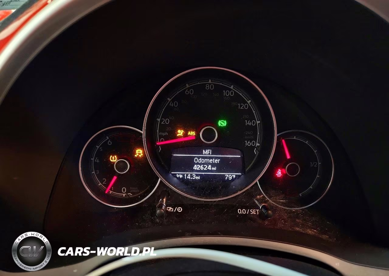 2019 Volkswagen Beetle S VIN:3VW5DAAT5KM501830 - 9