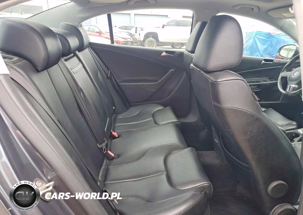2010 Volkswagen Passat Komfort VIN:WVWJK7AN7AE162763 - 10