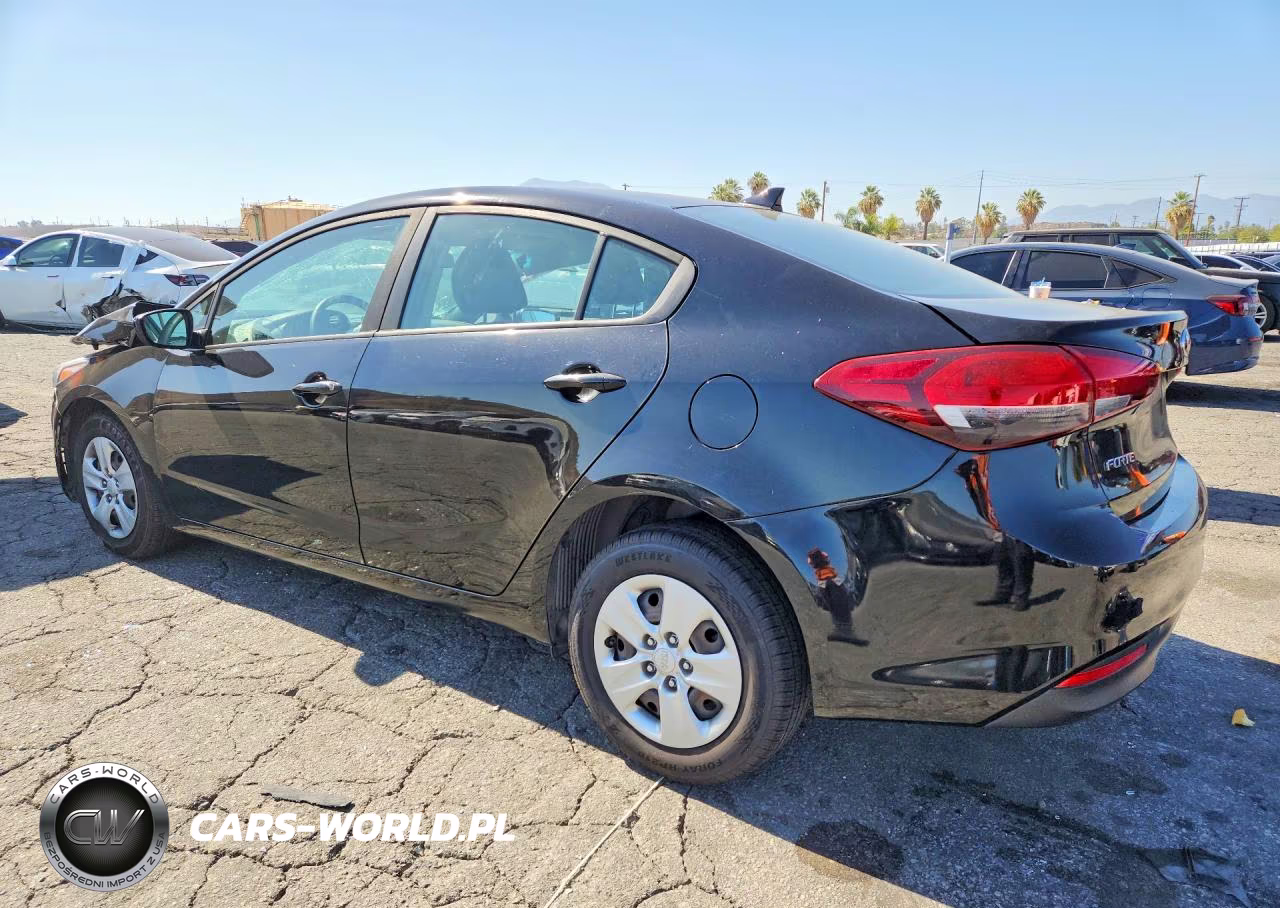 2018 Kia Forte Lx VIN:3KPFK4A72JE242305 - 2