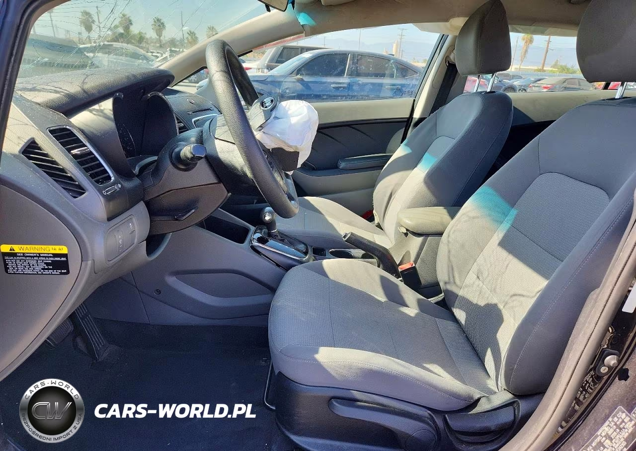 2018 Kia Forte Lx VIN:3KPFK4A72JE242305 - 7