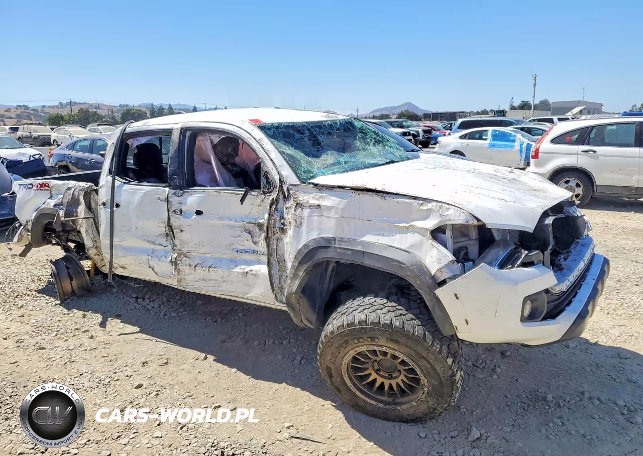 2022 Toyota Tacoma Trd Off-Road VIN:3TMCZ5AN5NM476369 - 4