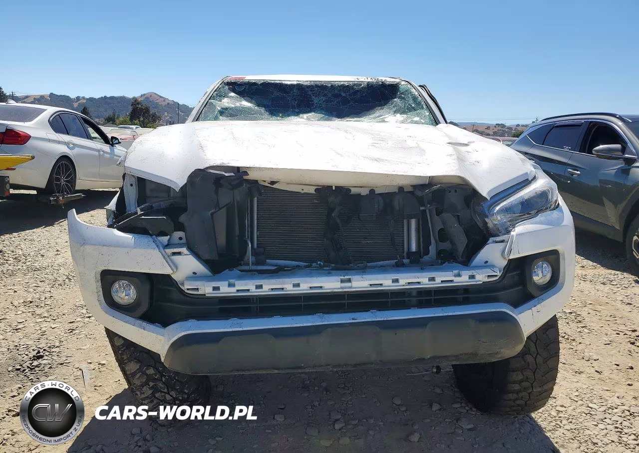 2022 Toyota Tacoma Trd Off-Road VIN:3TMCZ5AN5NM476369 - 5
